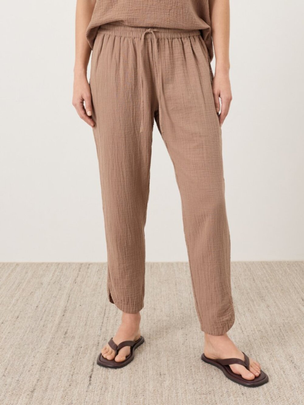 Pact Organic Driftwood Brown Coastal Double Gauze Tapered Pull-On Pant NWT
